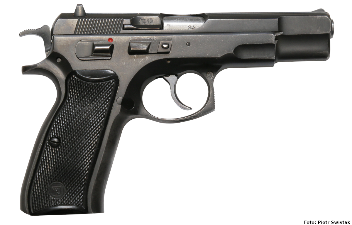 Na zdjęciu widać pistolet samopowtarzalny model model CZ 85, koloru czarnego.